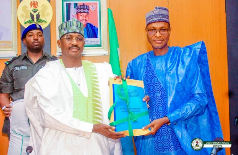 Gov. Aliyu Pledges Enhanced Hajj Experience After Receiving 2024 Report