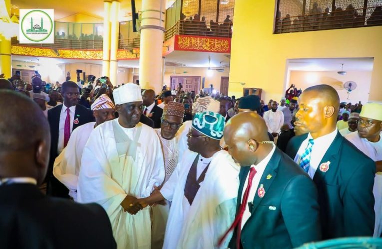 Imam Praises Tinubu During Jumat Prayers at Lekki Central Mosque