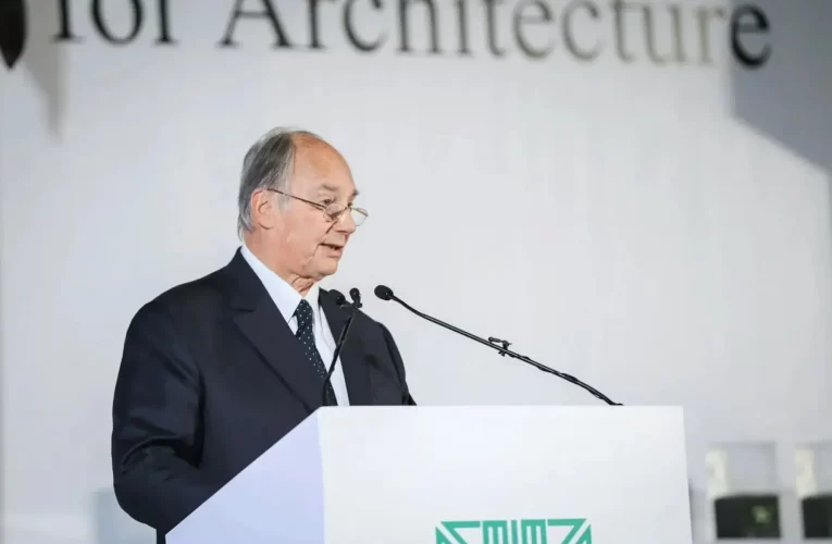 Champion of Islamic architecture the Aga Khan dies aged 88