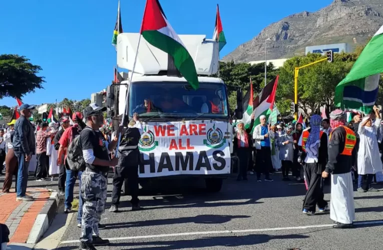 Cape Town Muslims March in Solidarity With Palestinians Amid Ongoing War