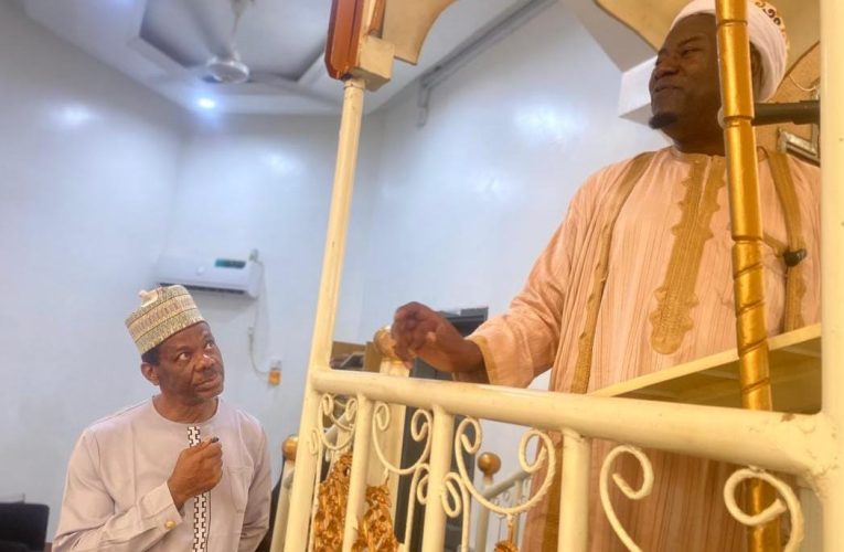 Professor Edeaghe of Uni Benin Embraces Islam in Minna