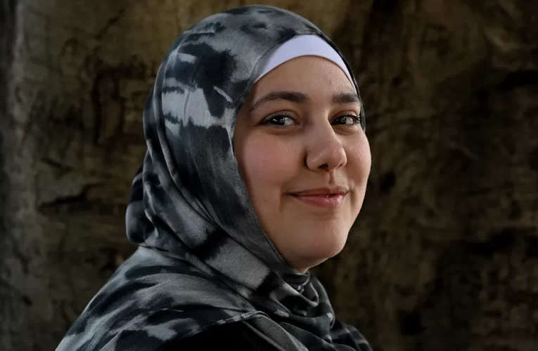 Muslim-Australian Poet Rania Omar Turns Stigma into Strength