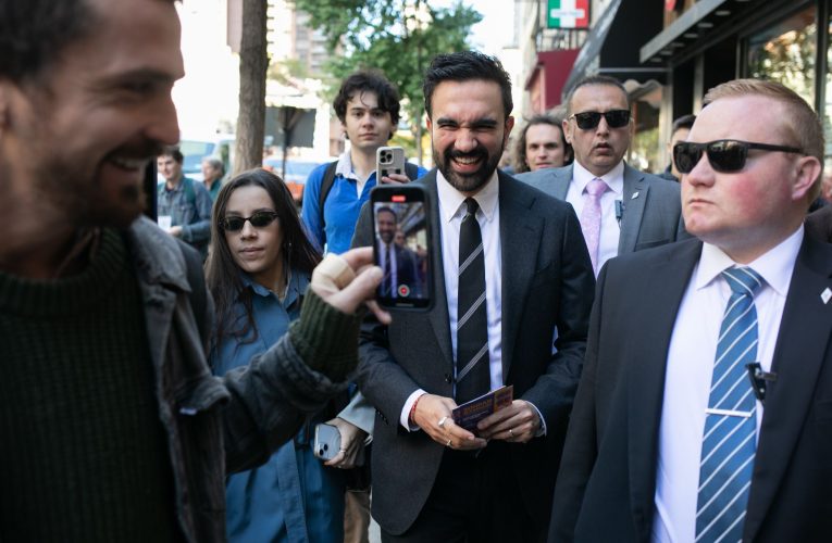 Muslim American Mamdani Leads Tight Race for New York Mayor