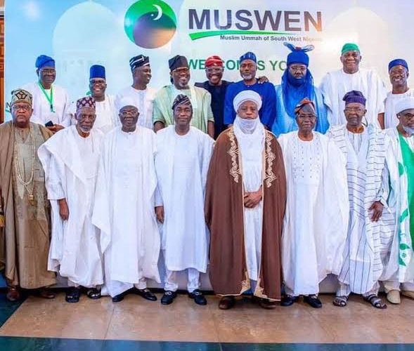 MUSWEN Backs Sultan on Ramadan Moon Sighting