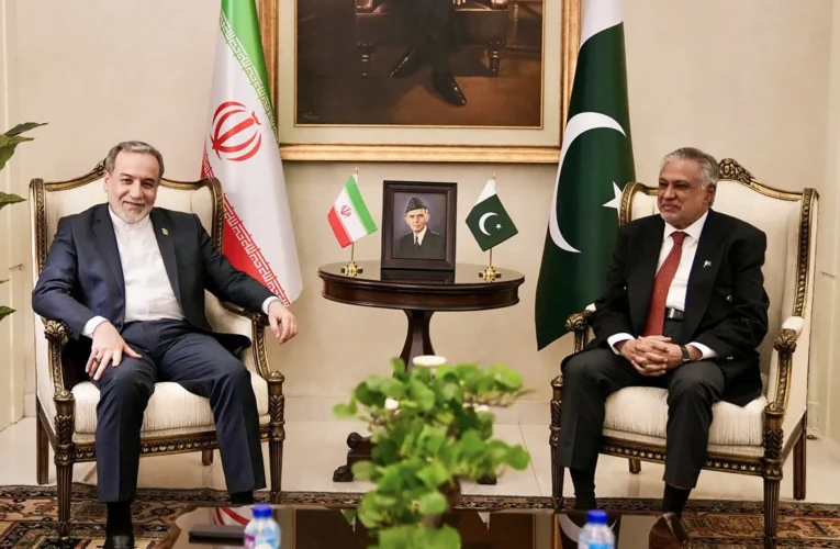 Pakistan opens Iran transit corridor in regional trade shift