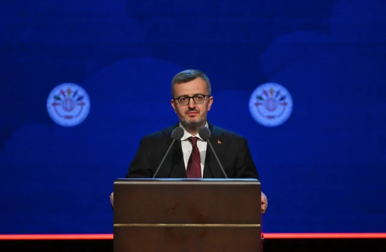 Türkiye Urges Muslims to Reclaim Their Narrative