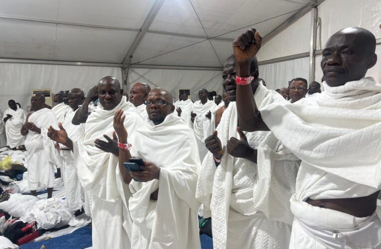 PHOTO HIGHLIGHTS: Nigerian Pilgrims Arrive in Muzdalifah