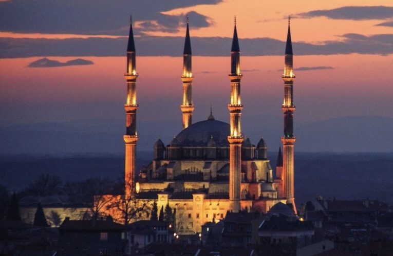 Türkiye Marks Mawlid al-Nabi With Nationwide Mosque Observances